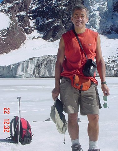 En el Glaciar Colgante del Morado